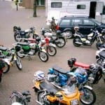 Bromfietsrit in Merselo